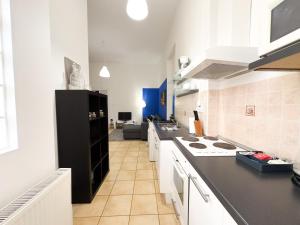 Stylish 1BR Apartment With AC in the Heart of Budapest -Skyline House