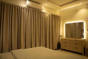 شقة مميزة من غرفة نوم وصالة