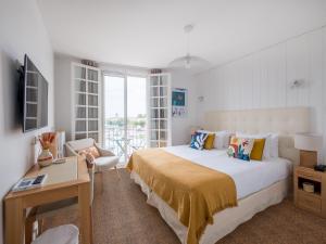 Hôtel La Tour de Nesle La Rochelle Vieux Port