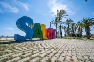 Salou Seafront! Private Terrace - AC & WiFi