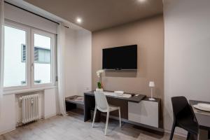 Padova Modern and Central Studio with Parking!