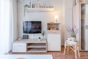 Salou Studio by Beach & Pool - AC - Free Parking