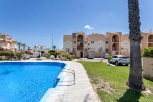App Casa Marie-Pierre 4 pers Orihuela Costa met zwembad en parking