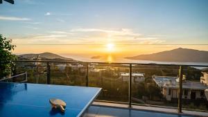 2 Bedroom Villa with Pool