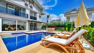 Fethiye 4 Bedroom Villa - 5847
