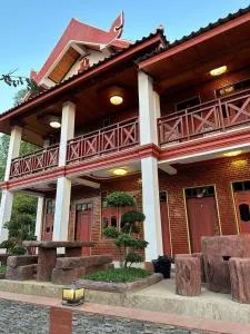 Siriphone Guesthouse & Restaurants - Ban Paklung