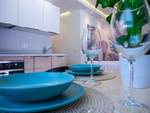 New house 80 m from the beach