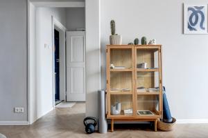 Sofias Elegant Urban Retreat