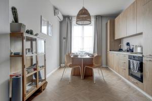 Sofias Elegant Urban Retreat