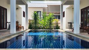 Baan Bhuwann Holiday Apartment