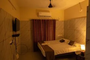 Matha Tourist Home - Chacka