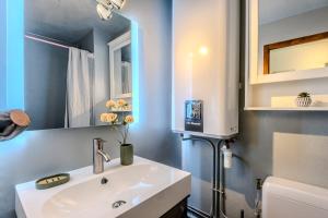 Slow Chalet Maison des Bois 2min walk from slopes Nordic Alpine skiing