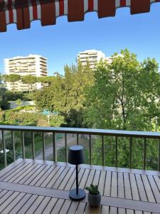 Cozy flat with pool and balcony