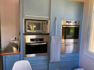 Maisons de vacances Mas Jaune aux volets Gris : Maison 6 Chambres