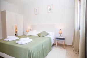 Es Freus Modern apartment in quiet area