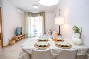 Es Freus Modern apartment in quiet area