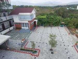 Shaiva Urban Retreat - Vastāra