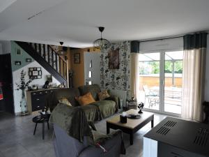 chambre 2 lits dune personne