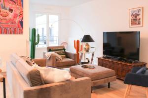 Spacious 3 Bedrooms with Terrace Saint Ouen