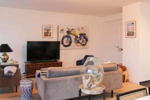 Spacious 3 Bedrooms with Terrace Saint Ouen