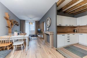 Zlatý Apartmán, Granit 106