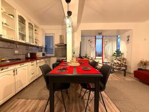 Cozy city center apartment