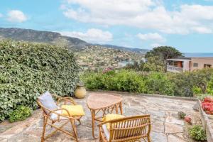 Peaceful Retreat with Stunning Sea View Private Terrace & Garden