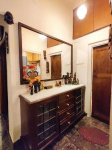 Garden Home mindfully laid out & furnished