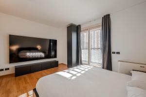 GiaxTower Gym Spa & Pool Oasis