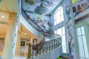 V20 Boutique Jacuzzi Hotel