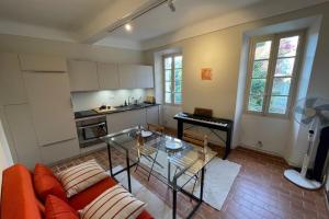 Appartements Charming Studio - in the heart of a medieval village : photos des chambres