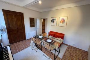 Appartements Charming Studio - in the heart of a medieval village : photos des chambres