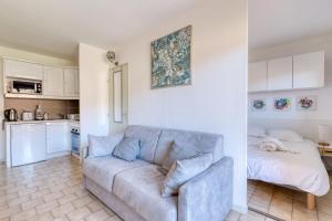 Lavandou - T2 in the city center - 200 m from the sea