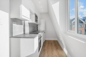2 Bed Spacious Brand new flat