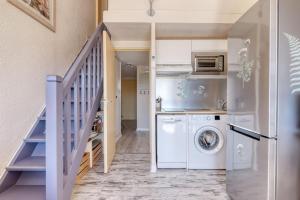 T3 duplex 18m2 terrace with sea view close to the beach