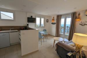 Appartements Balcon des iles d'Or - T2 seafront historic center : photos des chambres