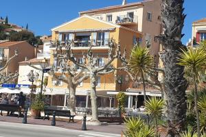 Appartements Balcon des iles d'Or - T2 seafront historic center : photos des chambres