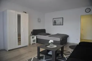 Comfort Apartment's - Ruhe Oase - 1ZKB Balkon Self-Check-in 24h - Parkplatz - Echzell