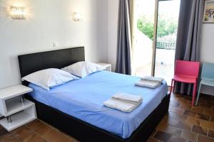 Family villa with sea view classified 3 - 8 people