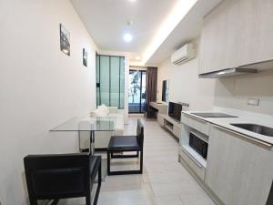 Sukhumvit BTS Tonglor Thonglor Quiet Cozy Pool Free Shuttle