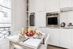 BnBNova - Eiffel Tower & Champ de Mars - 1BR