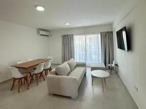 Cómodo departamento a metros del río - Victoria