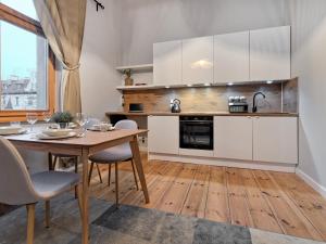 Studio City - ACCO RENT