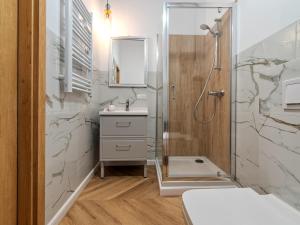 Studio City - ACCO RENT