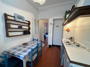 A005 Spacious and bright apt close to Croisette