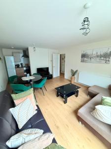 Central Hub Flat