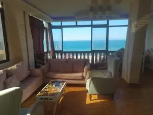 شقق ايجار وبيع بالاسكندرية - ‘Izbat al Qaşr