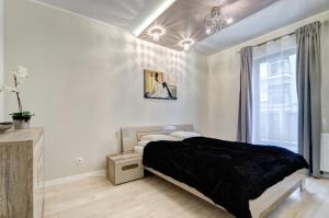 Dom & House – Old Town Waterlane