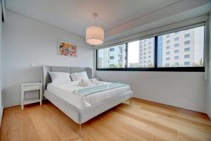 Mirabilis Apartments - LX Living