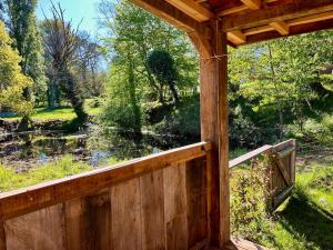 Studio pour 2 - jardin clôturé - grande terrasse couverte